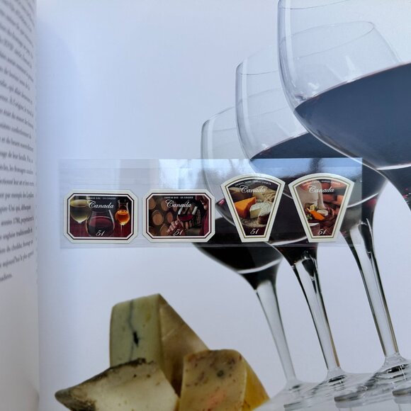 Collection Canada Postage Stamps 2006 Album | Stamps Included - Picture 3 of 4